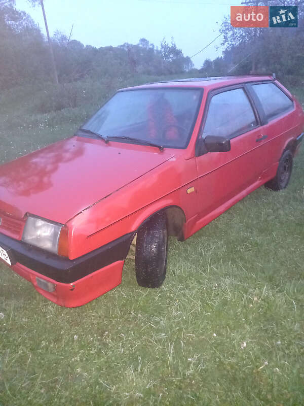 Хэтчбек ВАЗ / Lada 2108 1992 в Старом Самборе