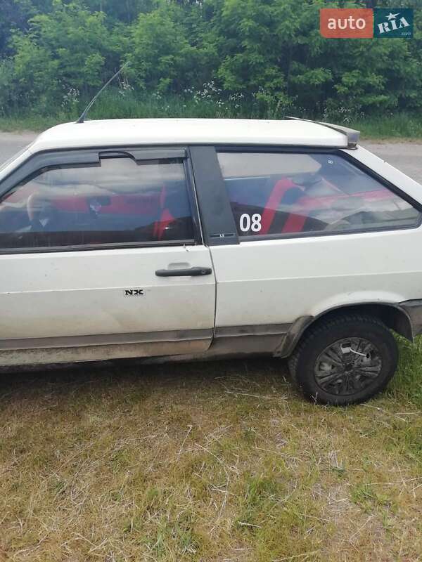 Хэтчбек ВАЗ / Lada 2108 1992 в Ямполе