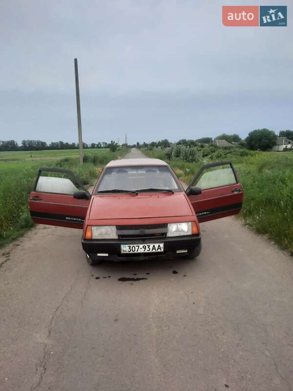 Хэтчбек ВАЗ / Lada 2108 1987 в Кривом Роге