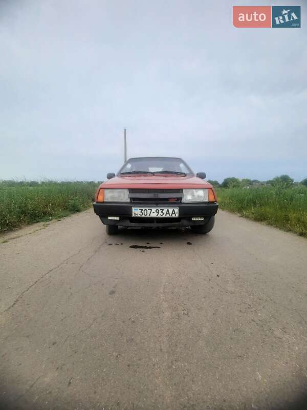 Хэтчбек ВАЗ / Lada 2108 1987 в Кривом Роге