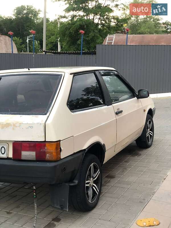 Хэтчбек ВАЗ / Lada 2108 1986 в Измаиле