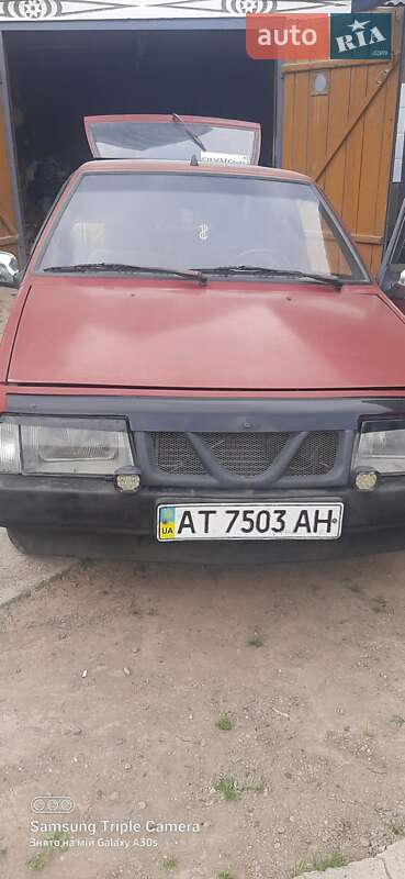 Хэтчбек ВАЗ / Lada 2108 1993 в Черновцах
