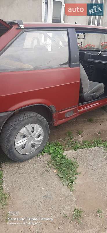 Хэтчбек ВАЗ / Lada 2108 1993 в Черновцах
