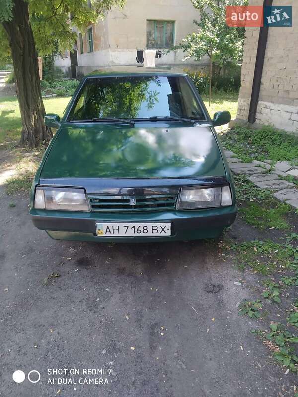 Хэтчбек ВАЗ / Lada 2108 1987 в Александровке