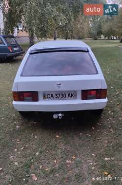 Хетчбек ВАЗ / Lada 2108 1988 в Чорнобаї