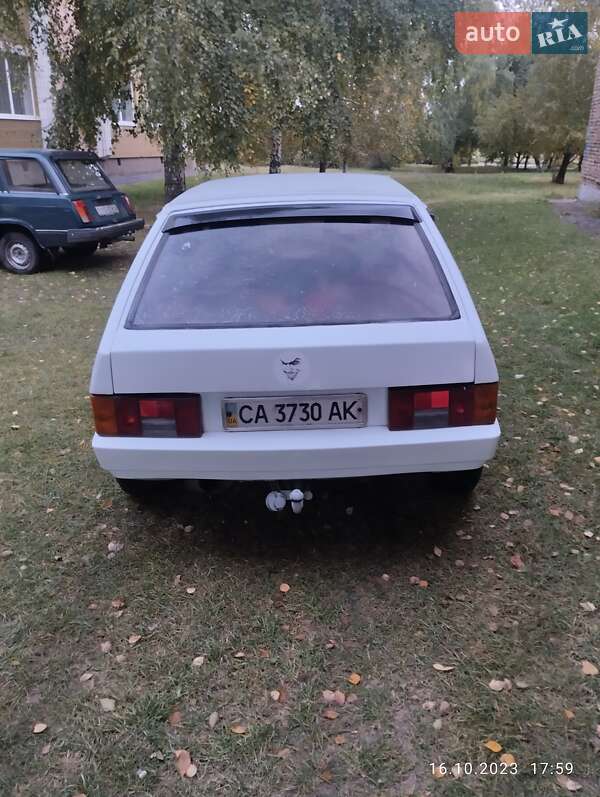 Хэтчбек ВАЗ / Lada 2108 1988 в Чернобае