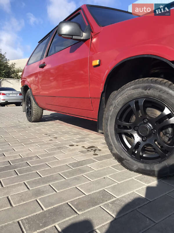 Хэтчбек ВАЗ / Lada 2108 1993 в Жмеринке фото 2 Хэтчбек ВАЗ / Lada 2108 1993 в Жмеринке