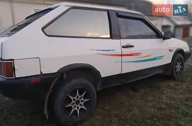 Хэтчбек ВАЗ 2108 1992 в 