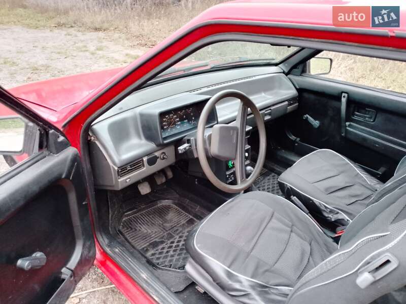 Хэтчбек ВАЗ / Lada 2108 1986 в Звенигородке фото 4 Хэтчбек ВАЗ / Lada 2108 1986 в Звенигородке