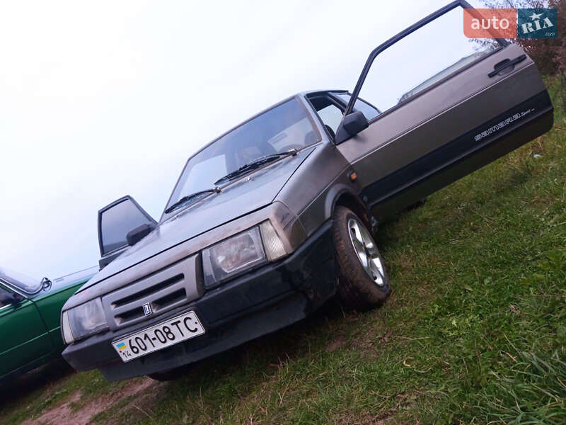 Хетчбек ВАЗ 2108 1992 в 