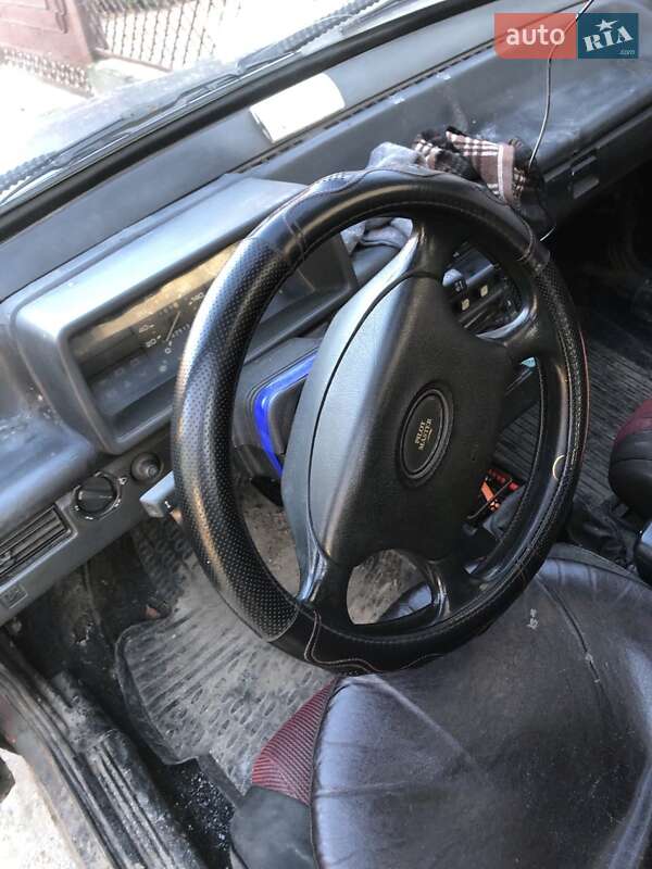 Хетчбек ВАЗ / Lada 2108 1992 в Дніпрі