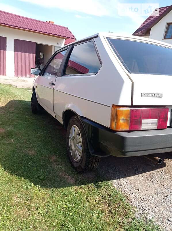 Хетчбек ВАЗ / Lada 2108 1991 в Мостиській