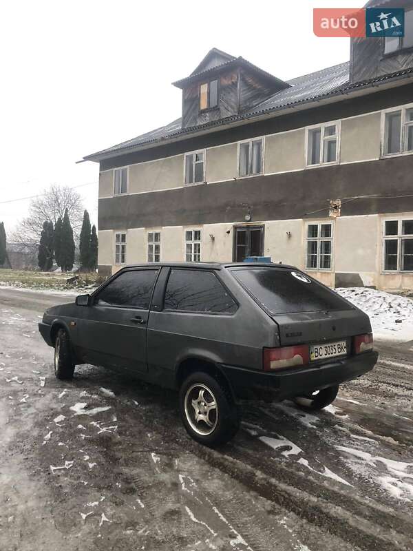 Хэтчбек ВАЗ / Lada 2108 1990 в Косове