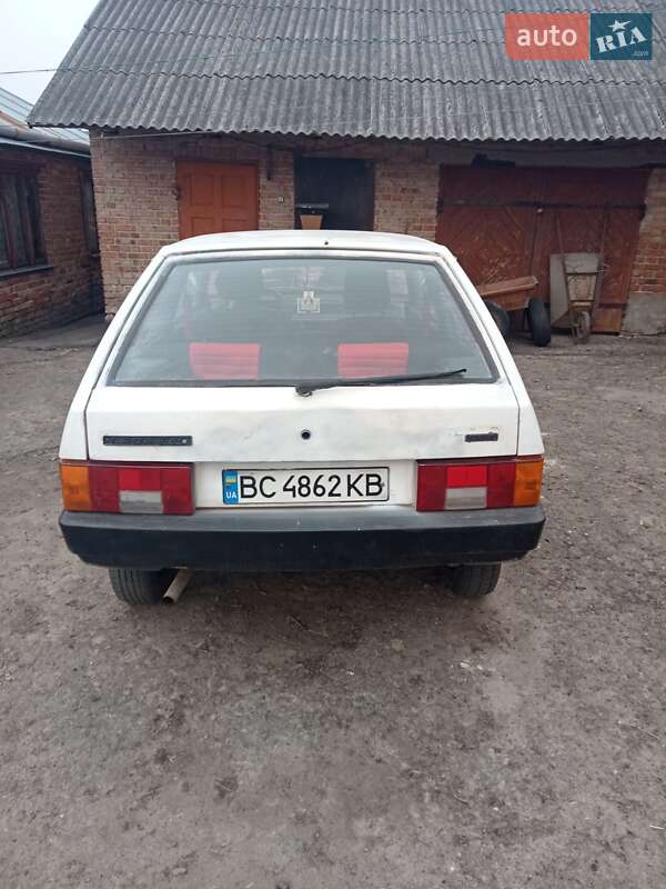 Хэтчбек ВАЗ / Lada 2108 1992 в Сокале