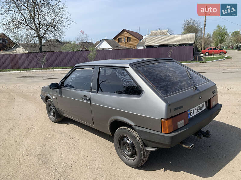 Хэтчбек ВАЗ / Lada 2108 1993 в Миргороде