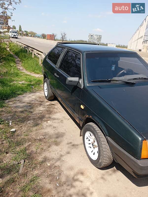 Хэтчбек ВАЗ / Lada 2108 2002 в Одессе