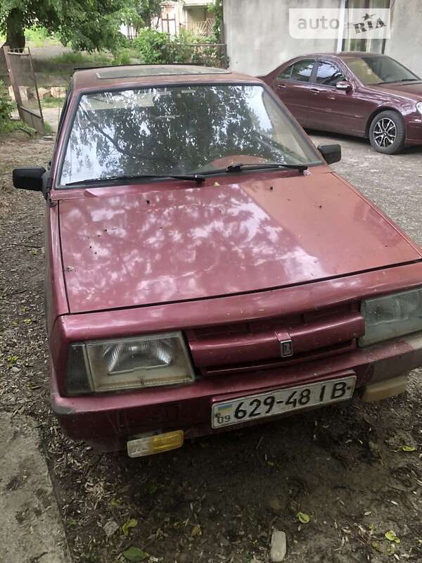 Хетчбек ВАЗ / Lada 2108 1990 в Чернівцях