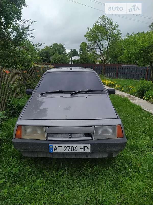 Хэтчбек ВАЗ / Lada 2108 1993 в Богородчанах