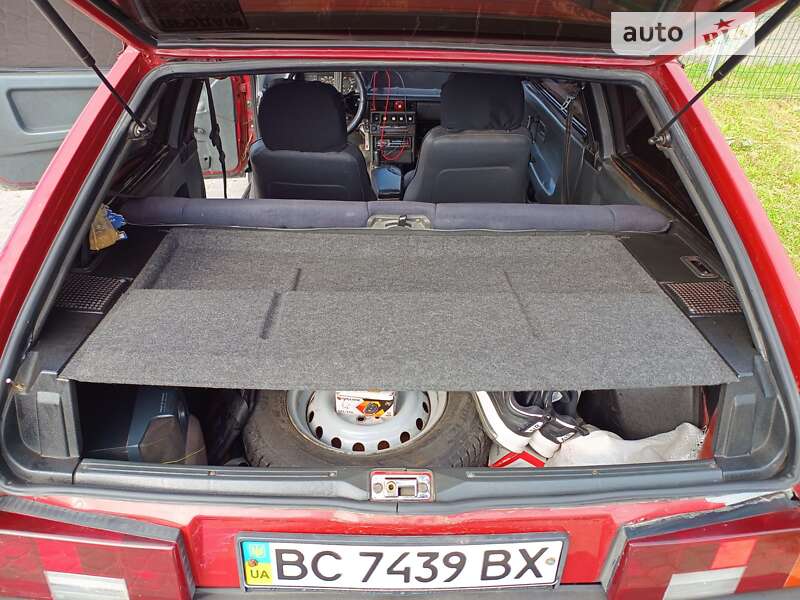 Хэтчбек ВАЗ / Lada 2108 1993 в Дрогобыче