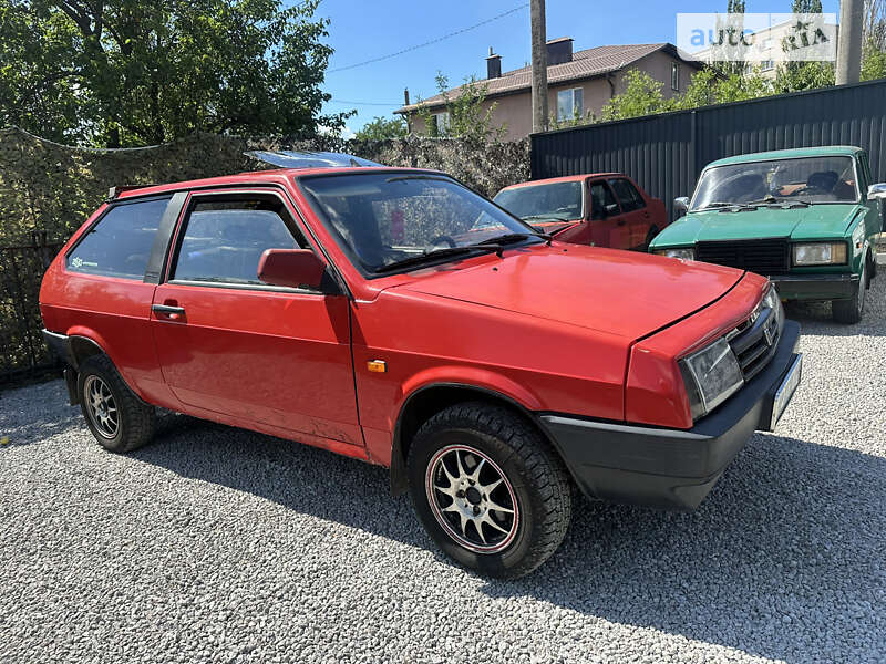 Хэтчбек ВАЗ / Lada 2108 1992 в Запорожье