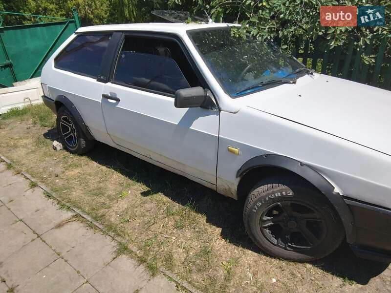 Хэтчбек ВАЗ / Lada 2108 1990 в Карловке