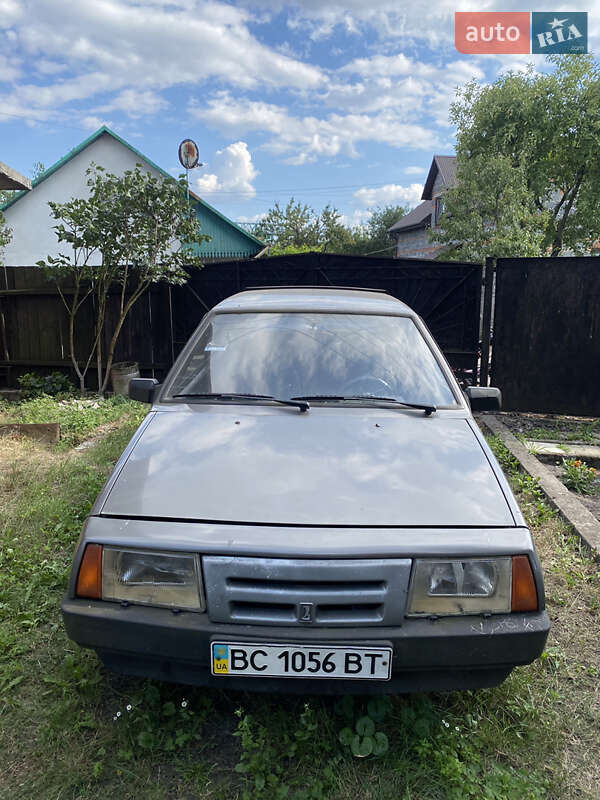 Хэтчбек ВАЗ 2108 1993 в 
