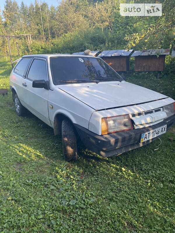 Хэтчбек ВАЗ / Lada 2108 1990 в Косове