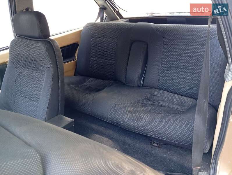 Хэтчбек ВАЗ / Lada 2108 1987 в Остроге фото 5 Хэтчбек ВАЗ / Lada 2108 1987 в Остроге