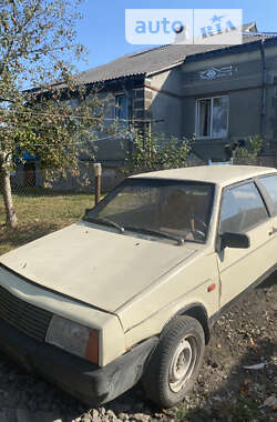 Хэтчбек ВАЗ / Lada 2108 1988 в Козове