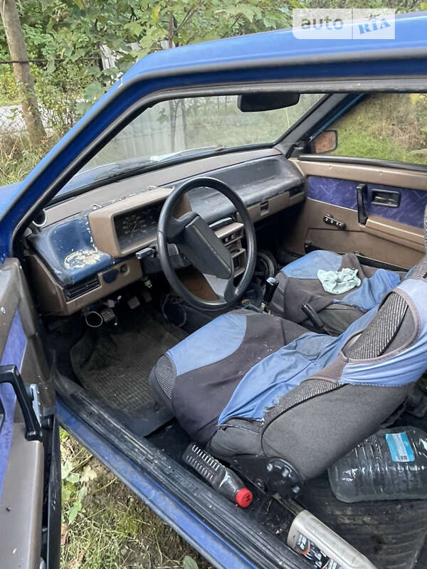 Хетчбек ВАЗ / Lada 2108 1986 в Яремчі фото 3 Хетчбек ВАЗ / Lada 2108 1986 в Яремчі