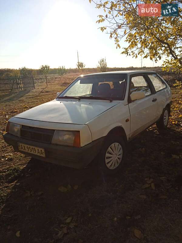 Хэтчбек ВАЗ / Lada 2108 1991 в Лозовой
