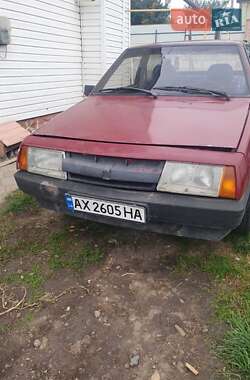 Хэтчбек ВАЗ / Lada 2108 1992 в Черновцах