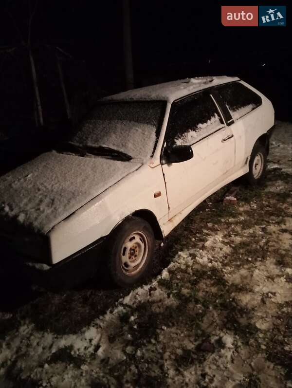 Хетчбек ВАЗ / Lada 2108 1989 в Києві фото 3 Хетчбек ВАЗ / Lada 2108 1989 в Києві