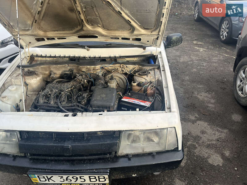 Хэтчбек ВАЗ / Lada 2108 1988 в Львове