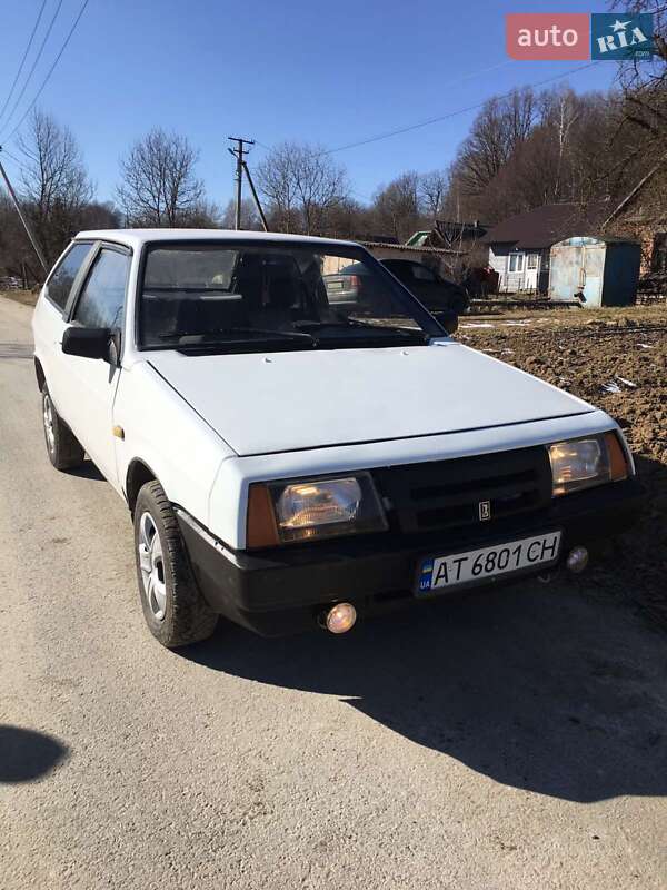 Хэтчбек ВАЗ / Lada 2108 1987 в Калуше