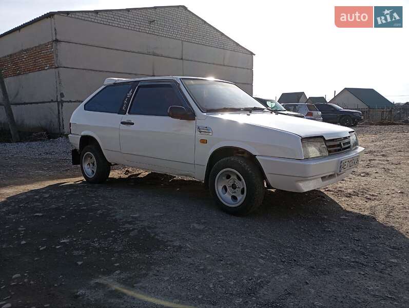 Хэтчбек ВАЗ / Lada 2108 1987 в Каменском