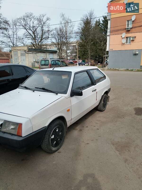 Хэтчбек ВАЗ 2108 1990 в 