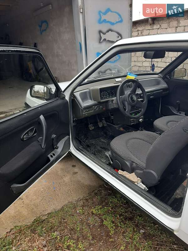 Хэтчбек ВАЗ / Lada 2108 1990 в Новоднестровске фото 5 Хэтчбек ВАЗ / Lada 2108 1990 в Новоднестровске