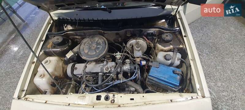 Хэтчбек ВАЗ / Lada 2108 1988 в Черновцах