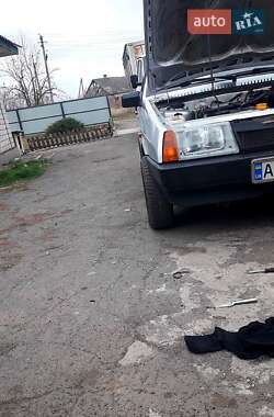 Хетчбек ВАЗ 2108 2002 в Дніпрі