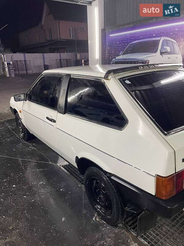 Хэтчбек ВАЗ / Lada 2108 1990 в Ровно