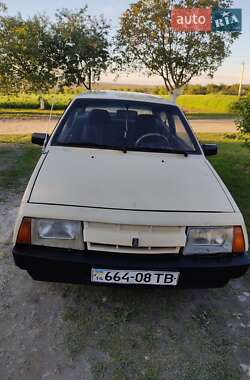 Хетчбек ВАЗ 2108 1986 в 