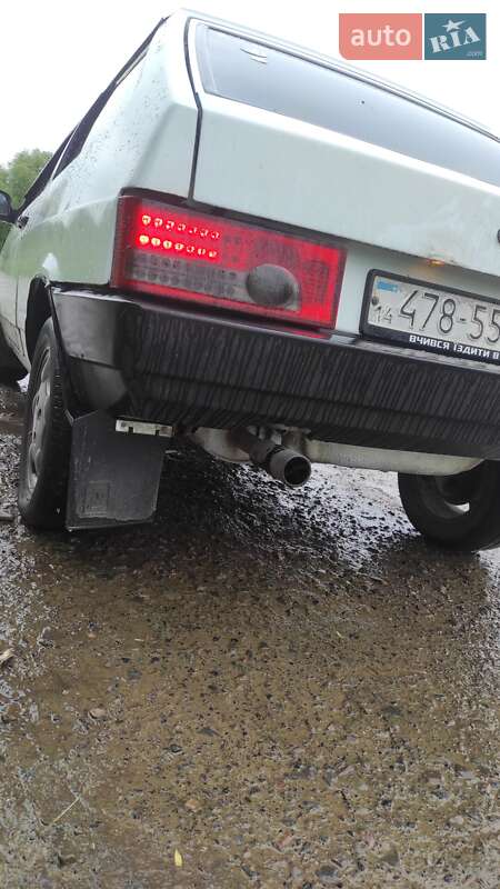 Хэтчбек ВАЗ / Lada 2108 1992 в Новом Роздоле