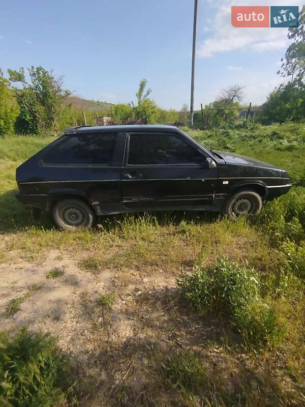 Хетчбек ВАЗ / Lada 2108 1987 в Окнах