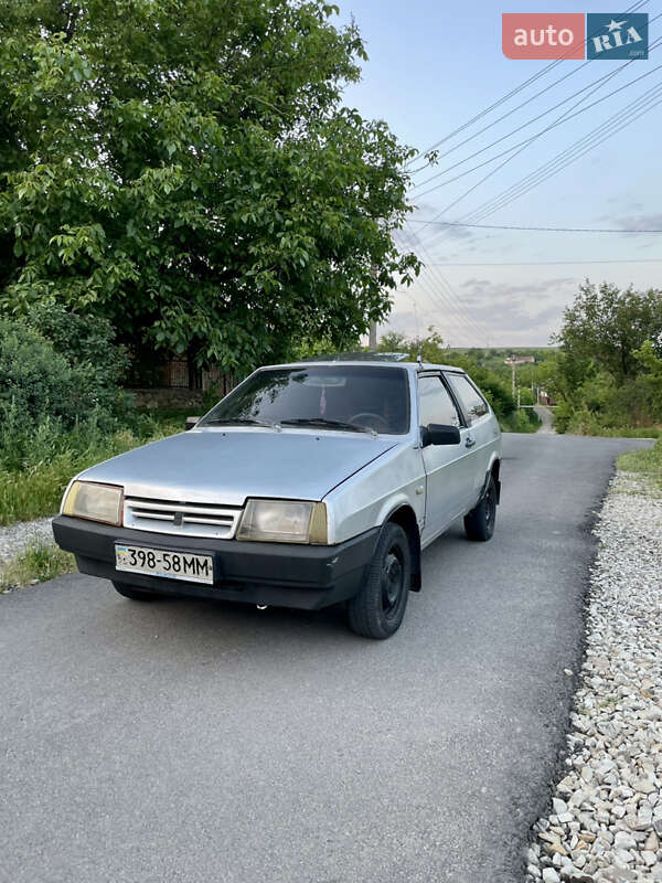 Хэтчбек ВАЗ 2108 1995 в 