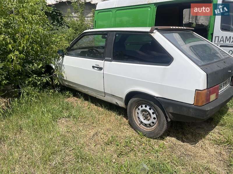 Хэтчбек ВАЗ 2108 1992 в 