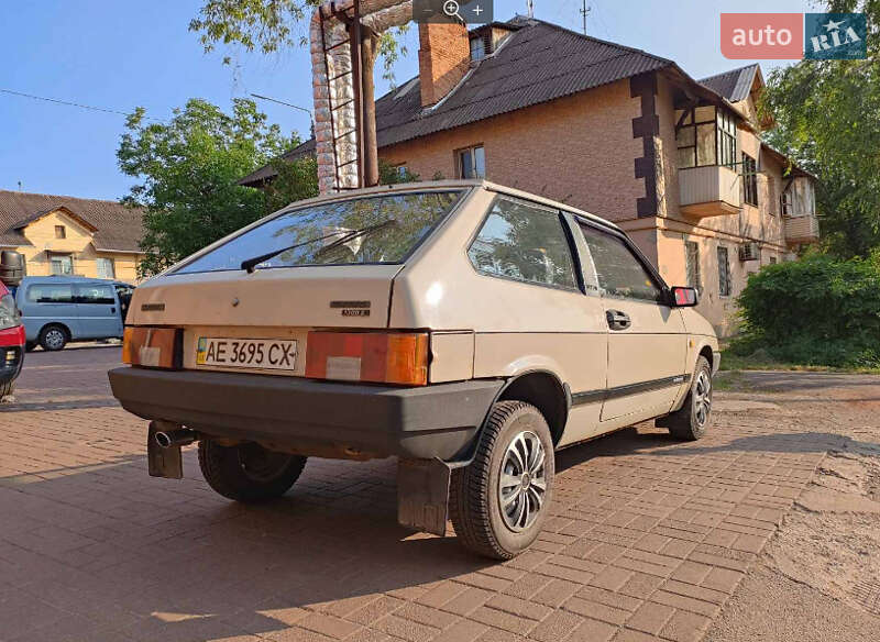 Хэтчбек ВАЗ / Lada 2108 1995 в Кривом Роге