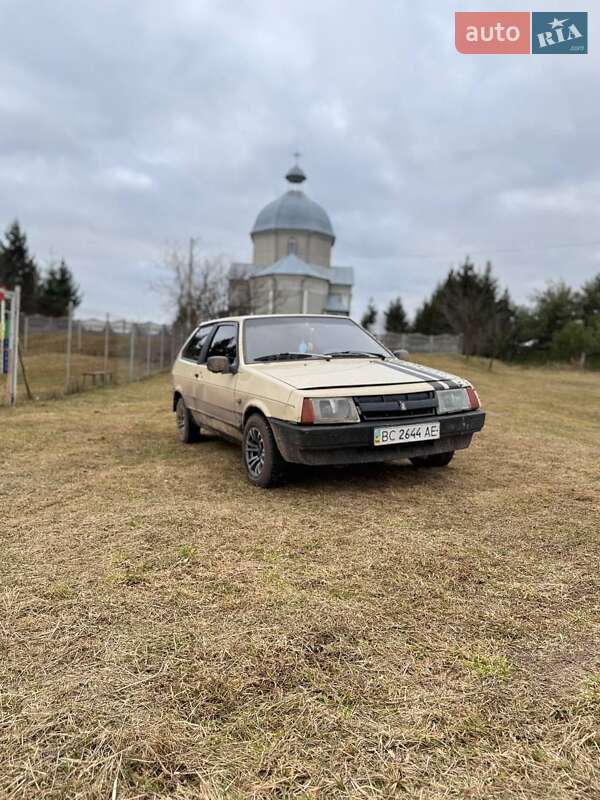 Хэтчбек ВАЗ / Lada 2108 1989 в Золочеве