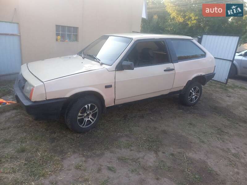 Хэтчбек ВАЗ / Lada 2108 1987 в Бобровице