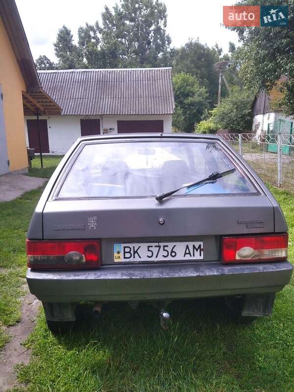Хетчбек ВАЗ / Lada 2108 1993 в Вараші